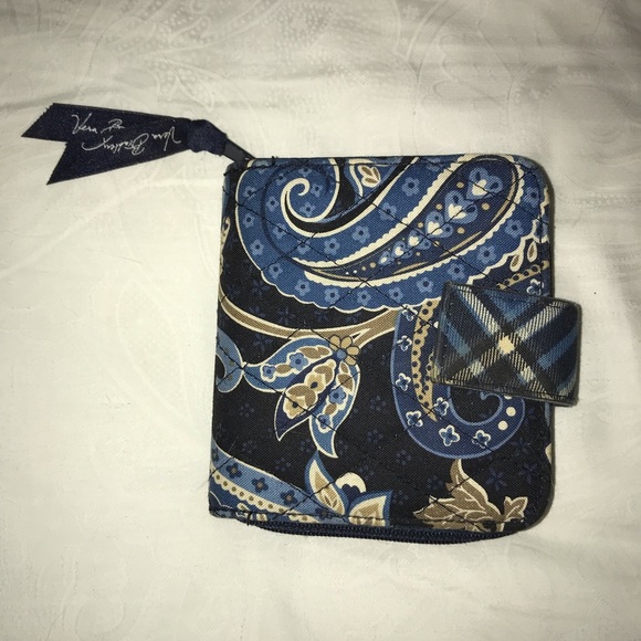Vera Bradley wallet - Picture 1 of 2